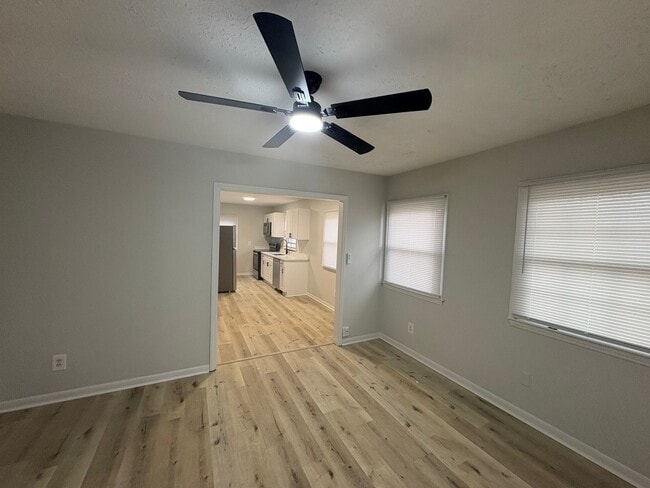 Photo - 610 Martin St Unit B