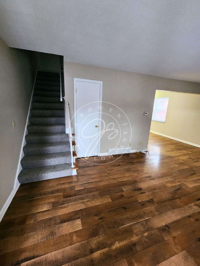 Photo - Sylvania Schools! Spacious 2-story, 3-bedroom, 2-bath home offering over 1,200 sq. ft. of living ...