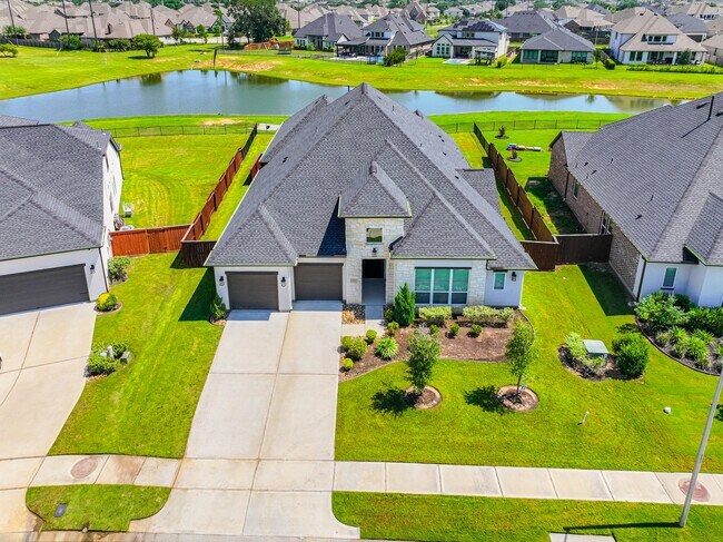 Photo - 25018 Pavonia Lake Ln