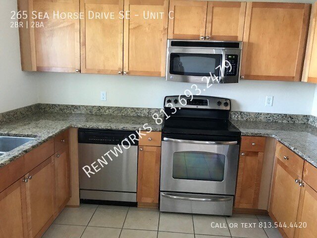 265 Sea Horse Dr SE Unit C
