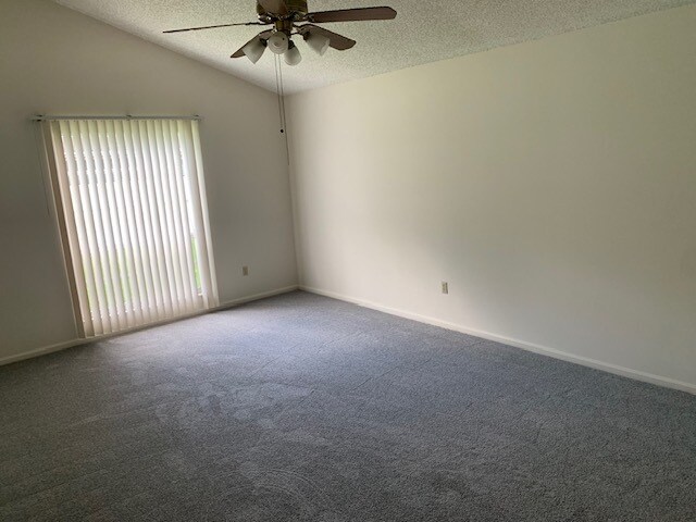 Photo - 2106 Darlington Oak Dr