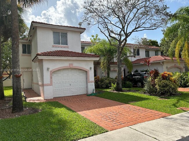 Photo - 7619 Tamarac Island Cir Townhome