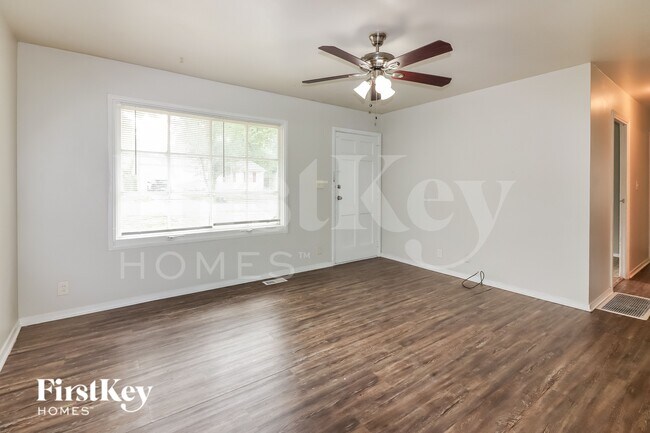 Photo - 9312 Stark Ave