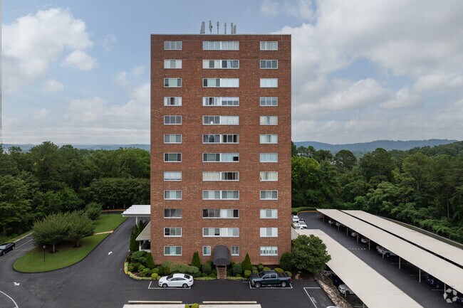 Photo - Continental Tower