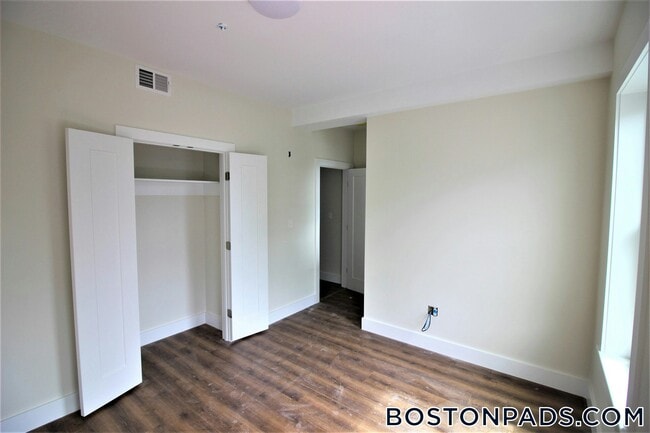 Photo - 843 Columbia Rd Unit 2