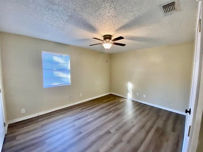 Photo - 6801 Camden Ln