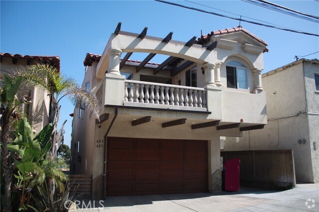 Building Photo - 423 19th St Rental