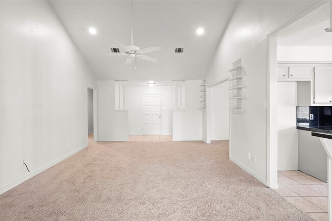 Photo - 1218 Lillie St