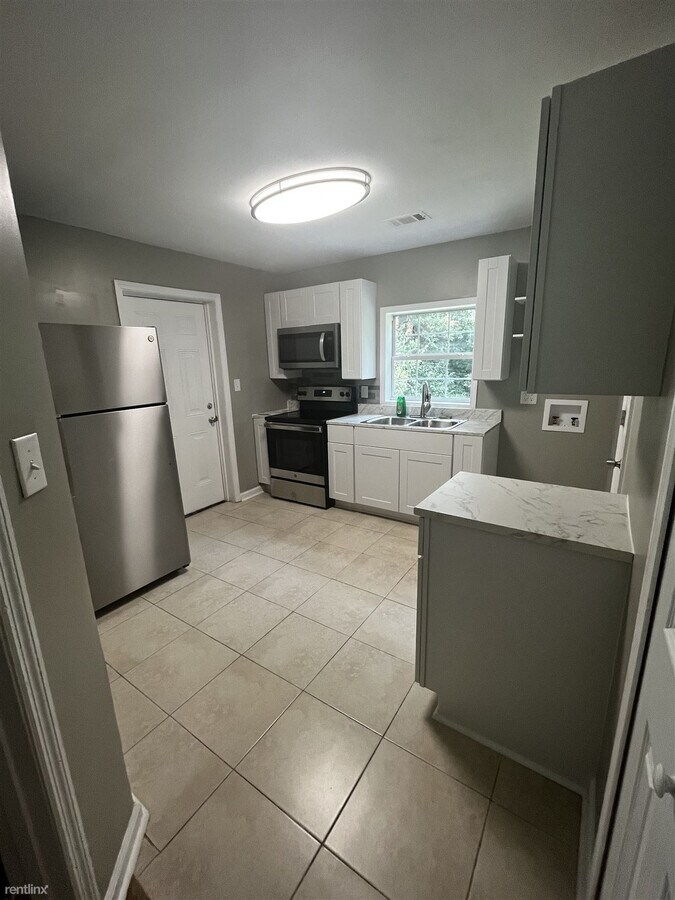 2 br, 1 bath Duplex - 805 South 3rd Street B - 2 br, 1 bath Duplex - 805 South 3rd Street B