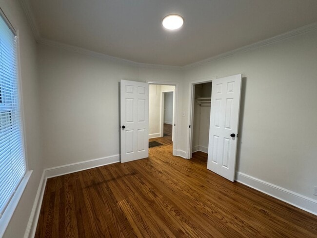 Photo - 2bed/1bath w/ detached garage!