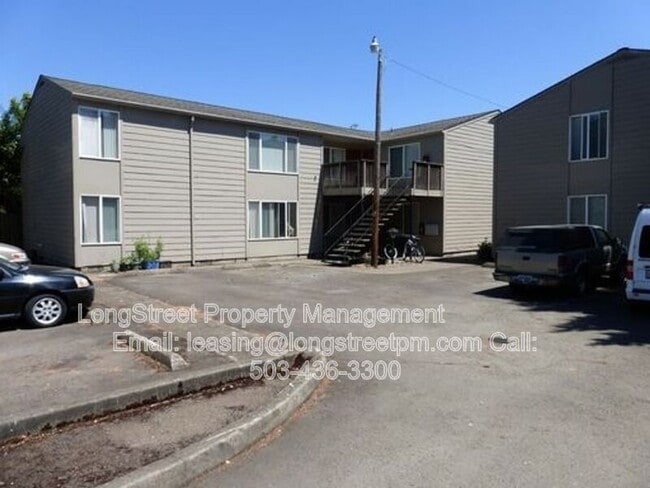 Building Photo - 644 SW 7th Unit #3