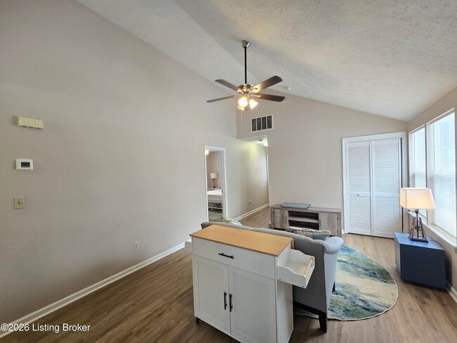 Photo - 3728 Locust Ave