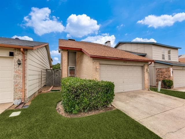 Building Photo - 2929 Pegasus Dr