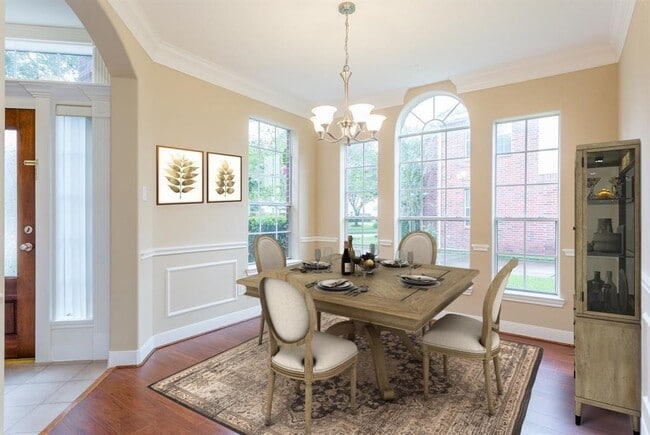 Photo - 5918 Union Springs