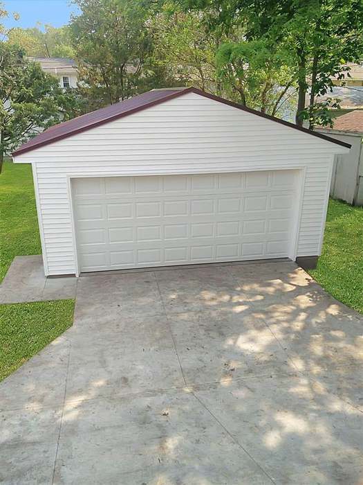 Photo - 1122 W 8th St