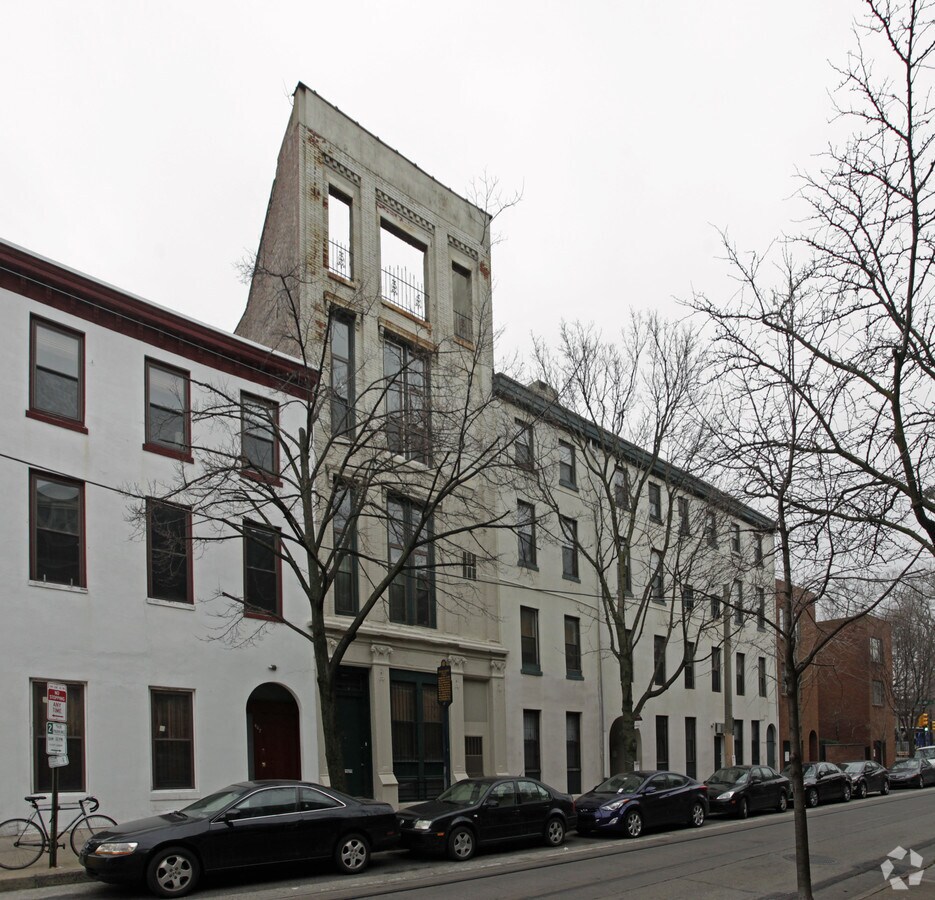 Primary Photo - 409-415 S 11th St Apartments