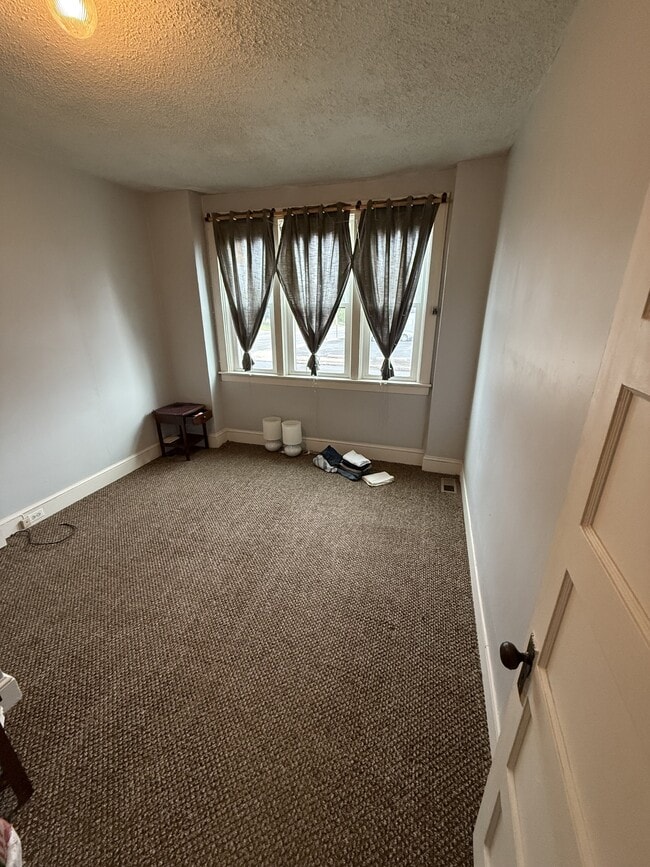 Photo - 155 N Broad St