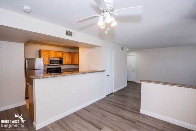 Photo - Beautiful & Inviting 3Bdm 2Ba Condo at Tuscan Villas