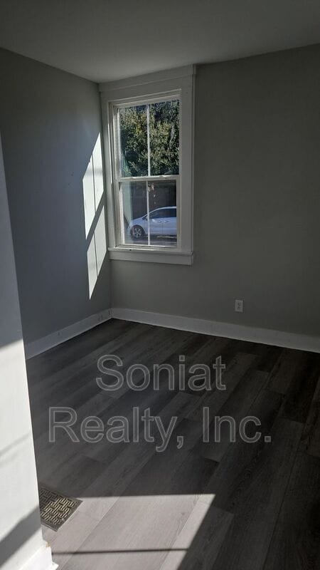 Photo - 4701 S Liberty St