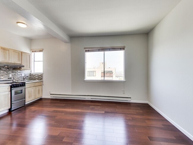 Photo - 2228 Union St Unit 210