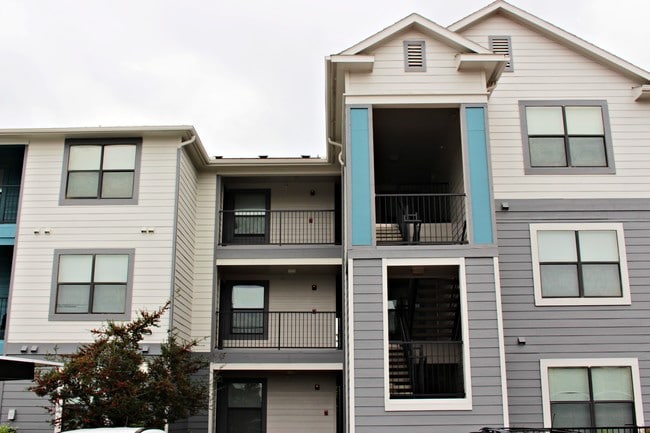 Photo - Gateway at Denton