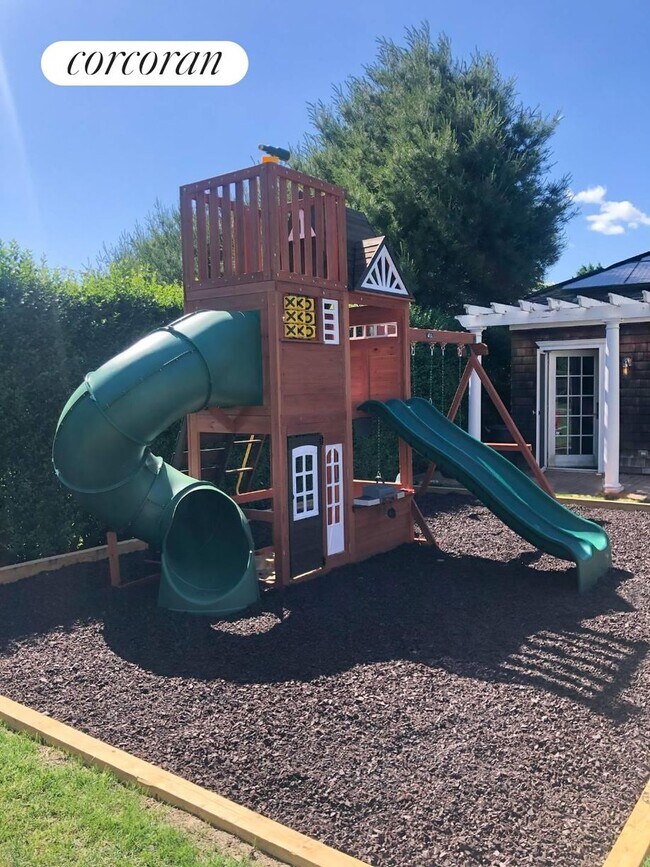 Photo - 33 Layton Ave