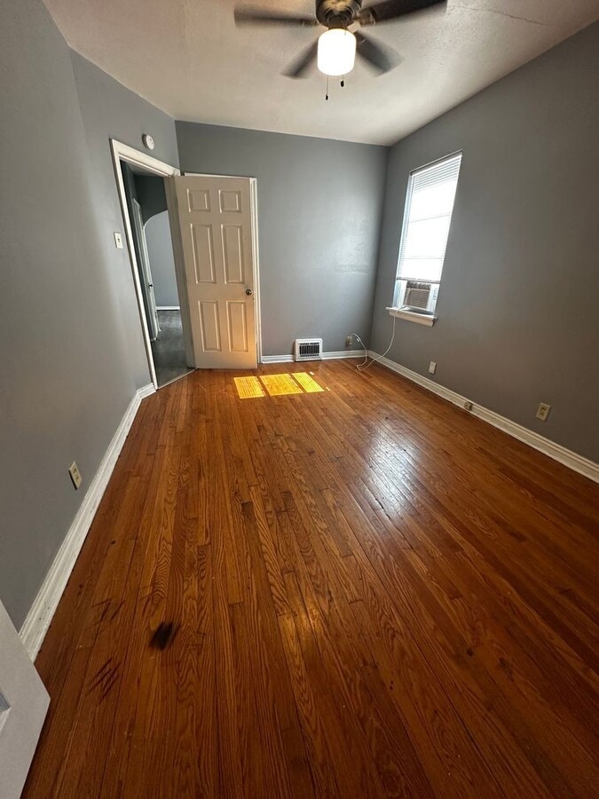 Photo - 3928 Dunnica Ave Unit 3928 Dunnica Ave 1F