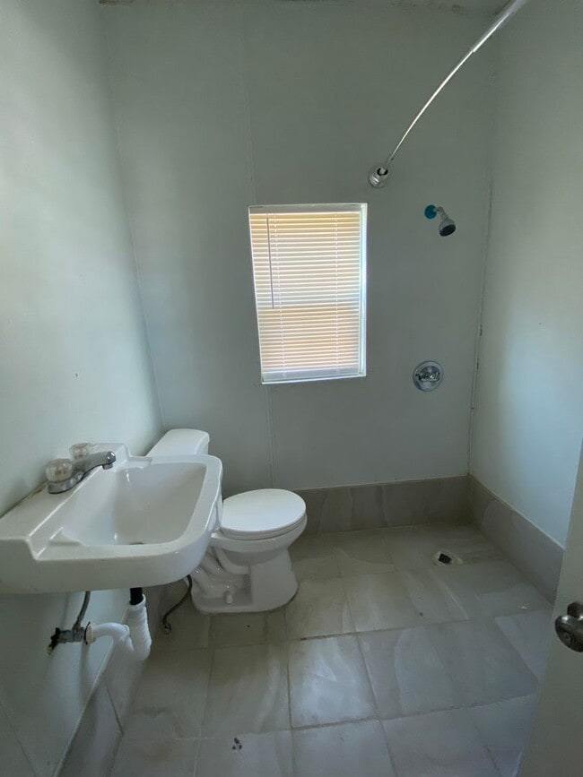 Photo - 816 S 19th St Unit B