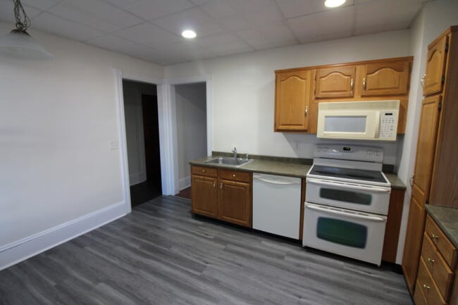 Photo - 16 Main St Unit 16LF