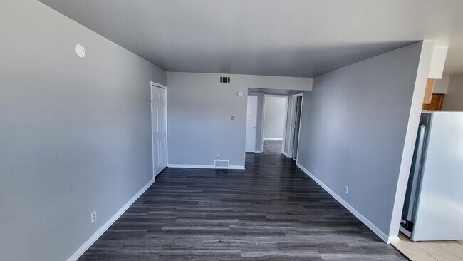 Photo - 371 W Old Indian Trail Unit 371 5