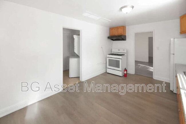 Photo - 3027 Yolo Ave