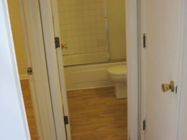 Photo - 754 Demaret Dr Unit 4