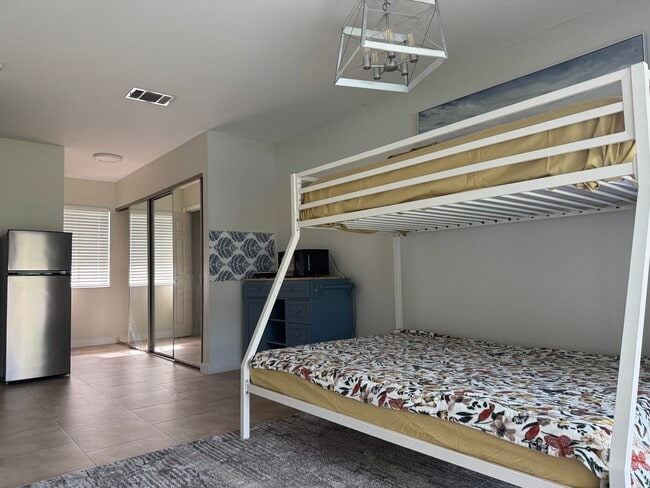 Photo - 2561 SE Victory Ave