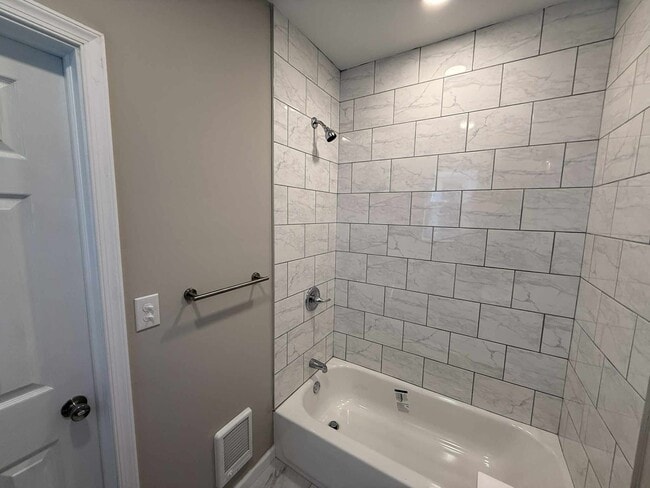 Photo - 145 Farson St Unit 1F