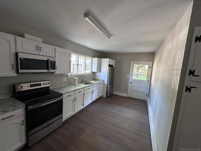 10 Fleming St