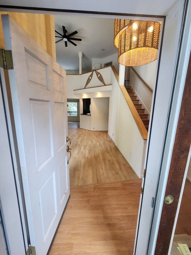 Photo - New to the Rental Market! Custom 3 Bdrm Hm w/Garage