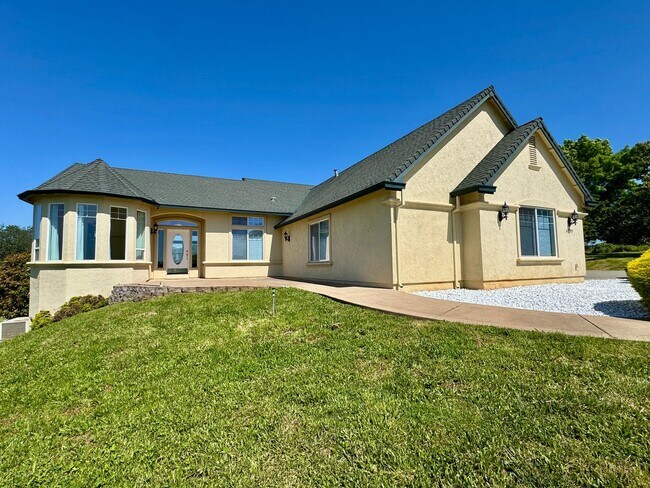 6255 Peacock Way