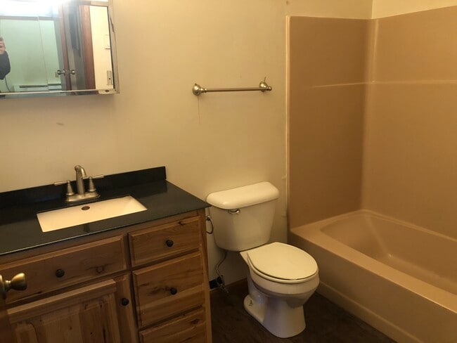 Photo - Loganville Unit D