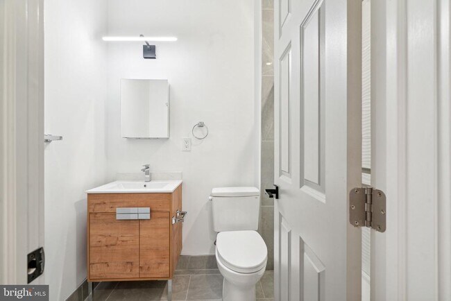 Photo - 2039 N Front St Unit 404