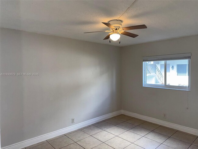 Photo - 711 NE 2nd Ave Unit 102