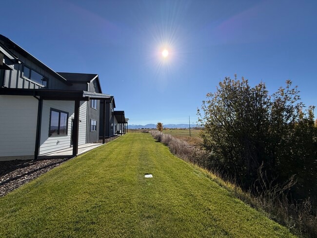 Photo - 82 Horseshoe Lp