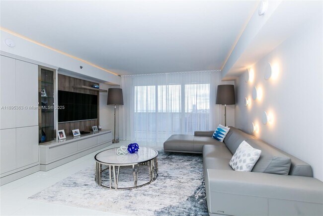 Photo - 1830 S Ocean Dr Unidad 2903