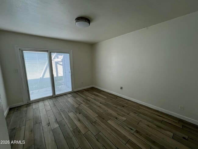 Photo - 4250 N 27th St Unidad 4