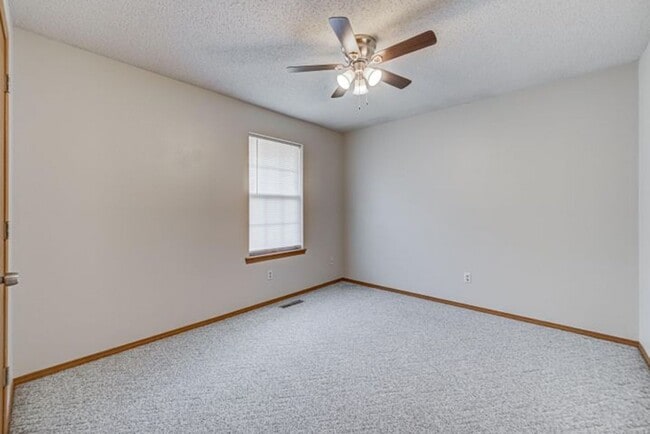 Photo - spacious house