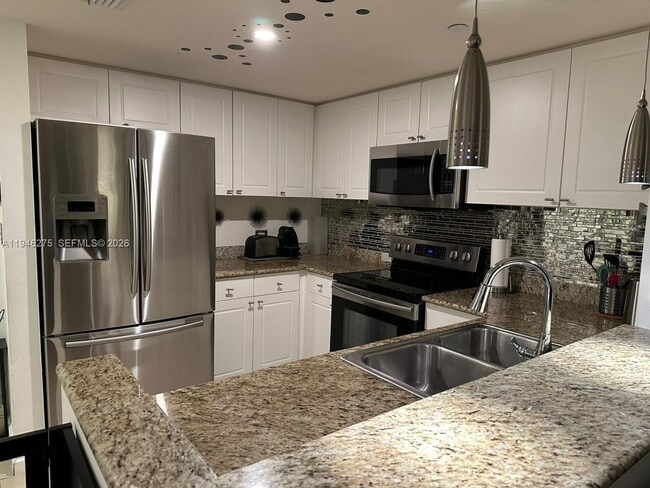 Photo - 19501 W Country Club Dr Unit 1706