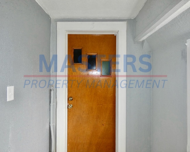 Photo - 237 Yondota St Unit Apt 3