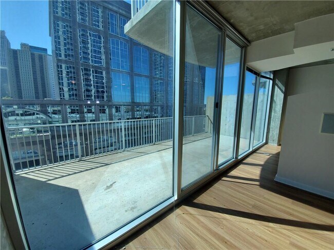 Photo - 400 W Peachtree St NW Unit 709