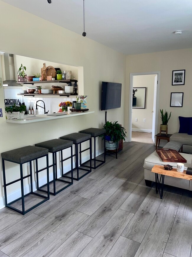 Photo - 203 Moreau St Unit B