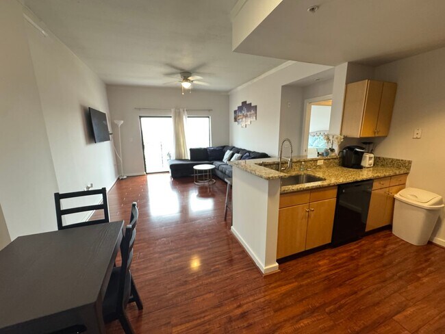Photo - One Bedroom Furnished/Unfurnished Condo in Uptown Charlotte