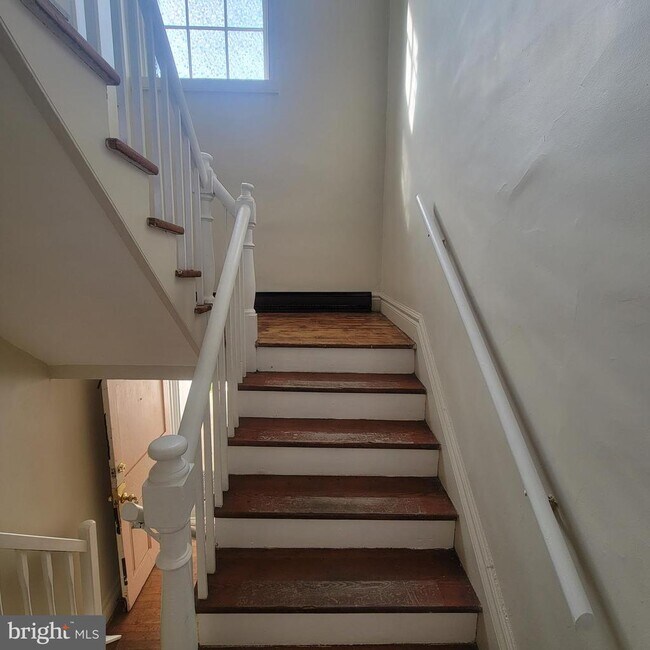 Photo - 5 N Main St Unit 5B